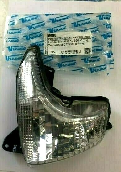 8998 WHITE FRONT LEFT ARROW HONDA TRANSALP XL 650 V 2005-TRANSALP 650 TRAVEL 07