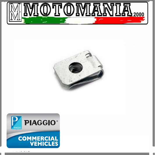 PIASTRINA ELASTICA CLIP CARENE FORO 6MM ORIGINALE PIAGGIO BEVERLY 300-350 *