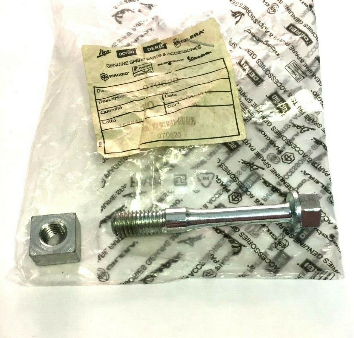 015542-070620 SCREW PLUS NUT FIXING HANDLEBAR Piaggio Vespa T5