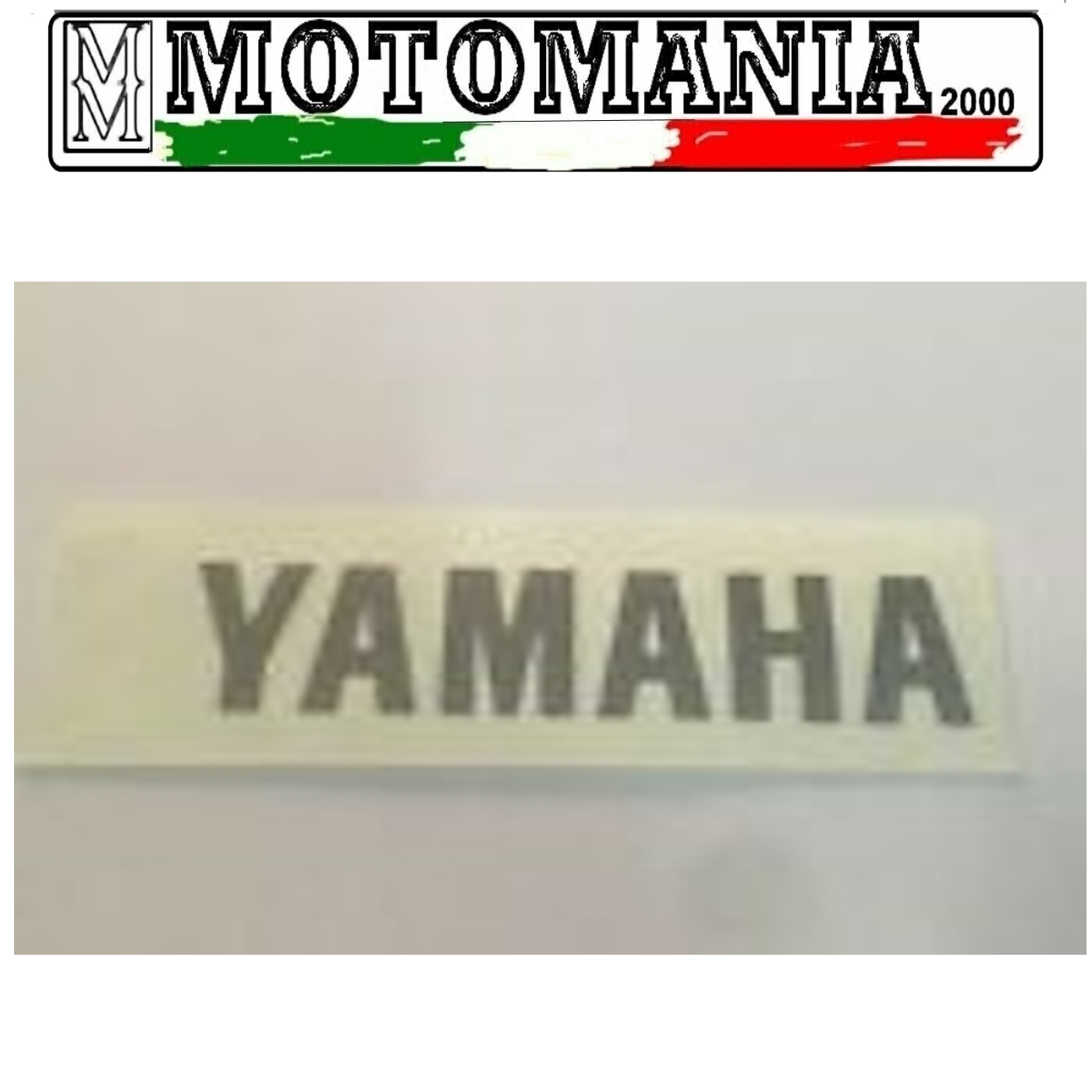 SCRITTA  ADESIVA YAMAHA LARGHEZZA 6.5 CM ALTEZZA 1.7 CM COLORE GRIGIO