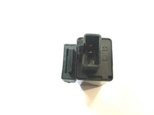 V736100105 RELAY FLASHING ARROWS YAMAHA T-MAX 500 2001-2002-2003