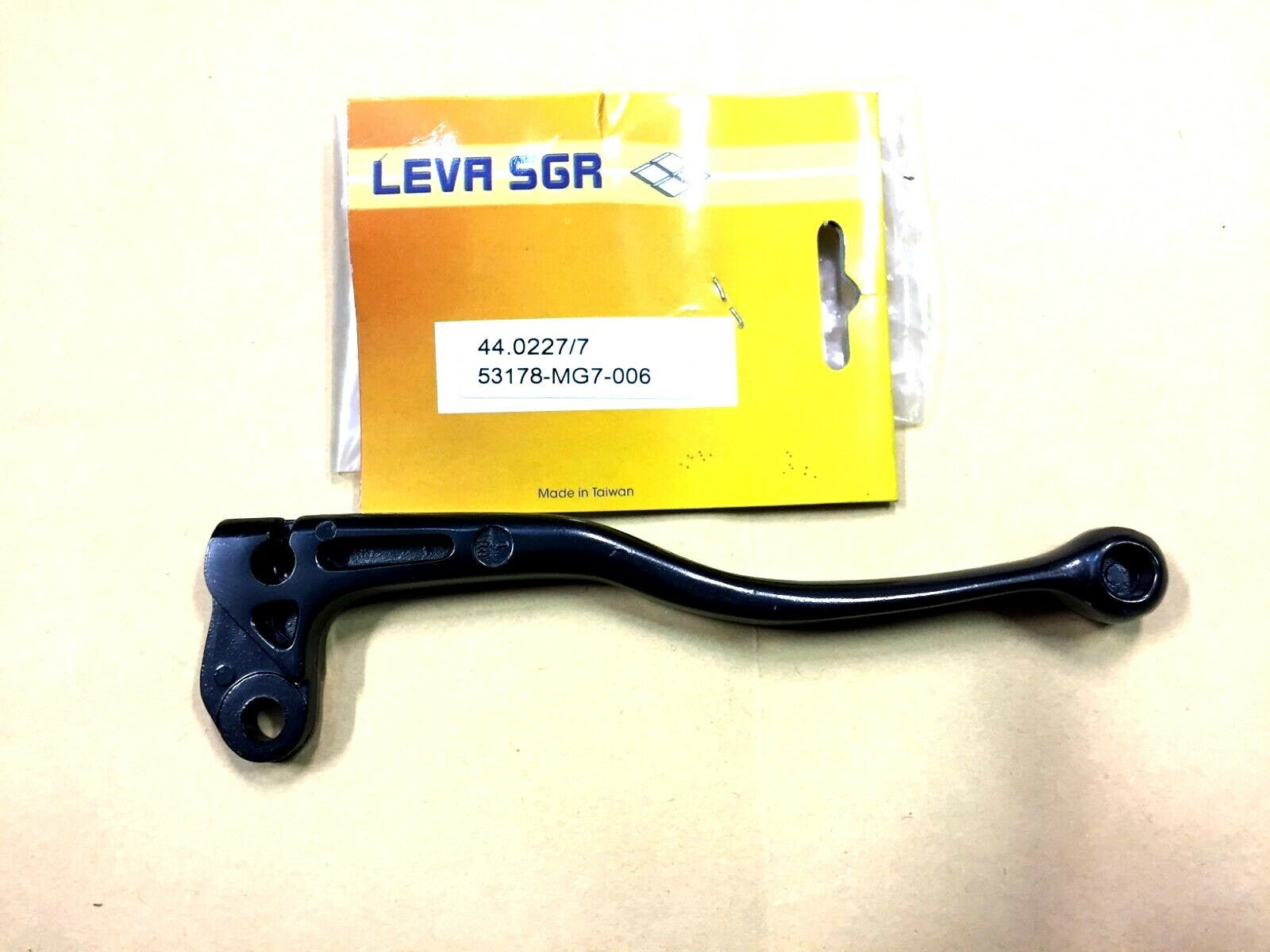 440227 LEVA  FRIZIONE NERA HONDA XLV 750