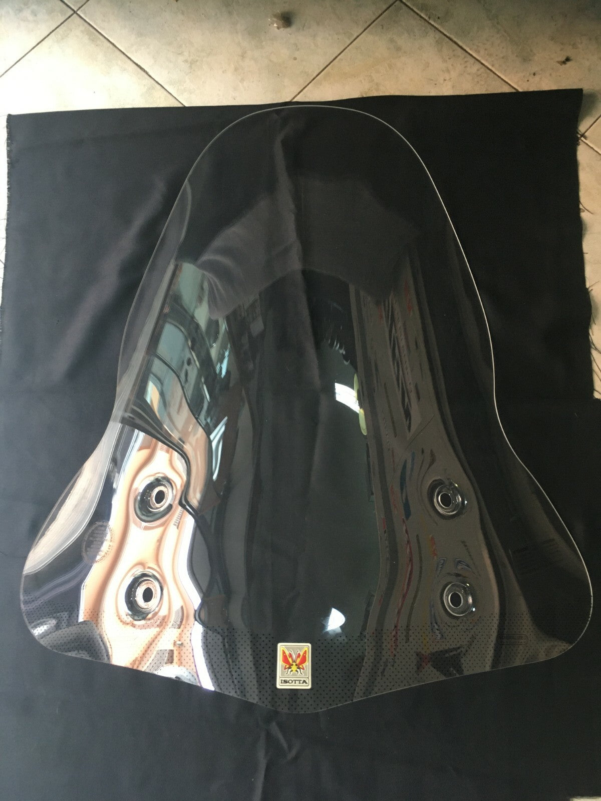 SC2926 ISOTTA SONIC BASE WINDSHIELD WITHOUT ATTACHMENTS*