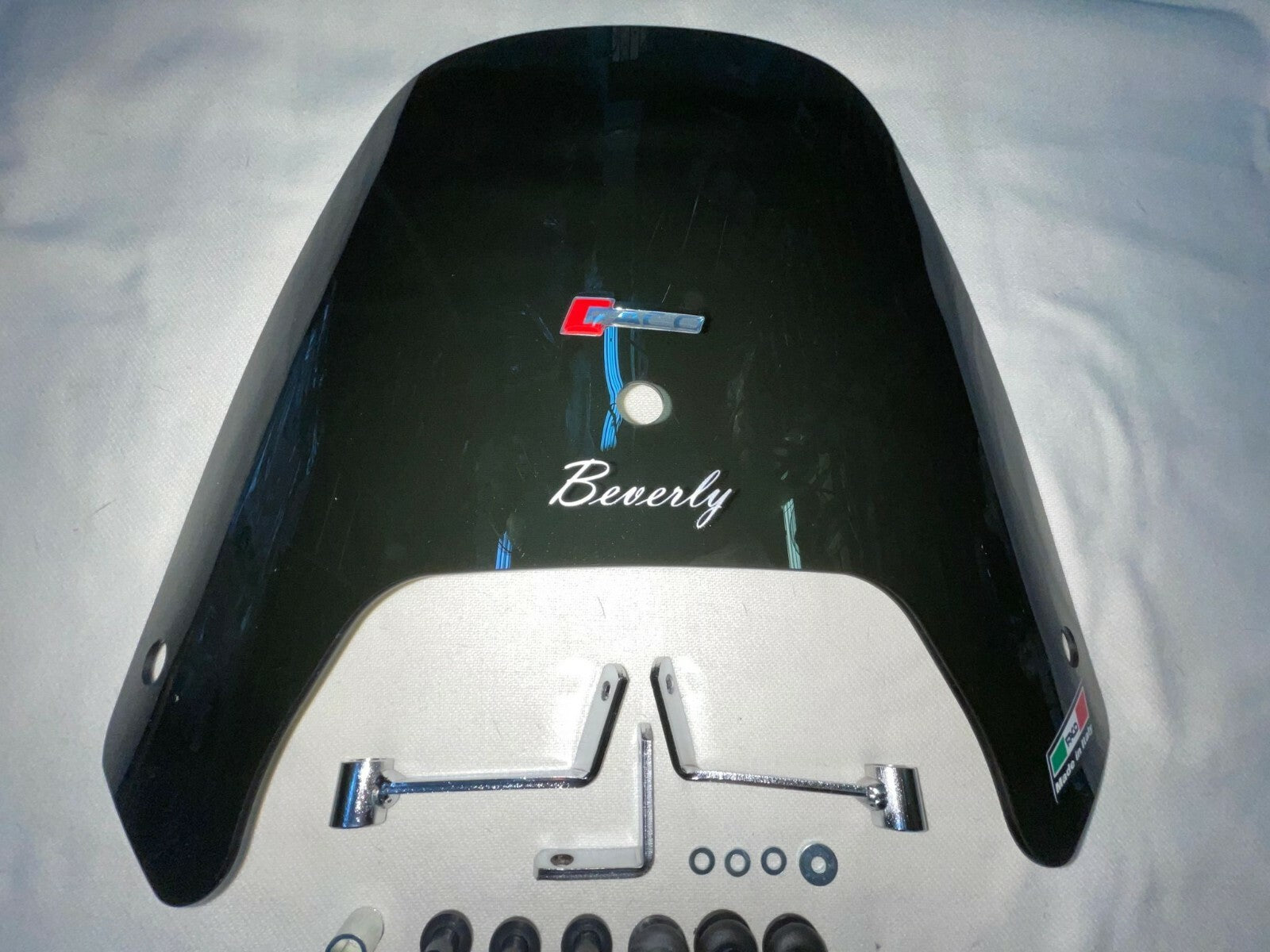 CUPOLINO FUME BEVERLY 300 COMPLETO DI ATTACCHI 2010 ALTO NUOVO DESIGN